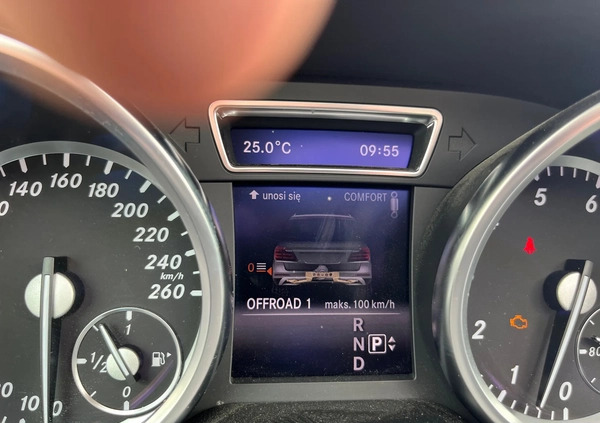 Mercedes-Benz GL cena 174660 przebieg: 127847, rok produkcji 2014 z Biała małe 781